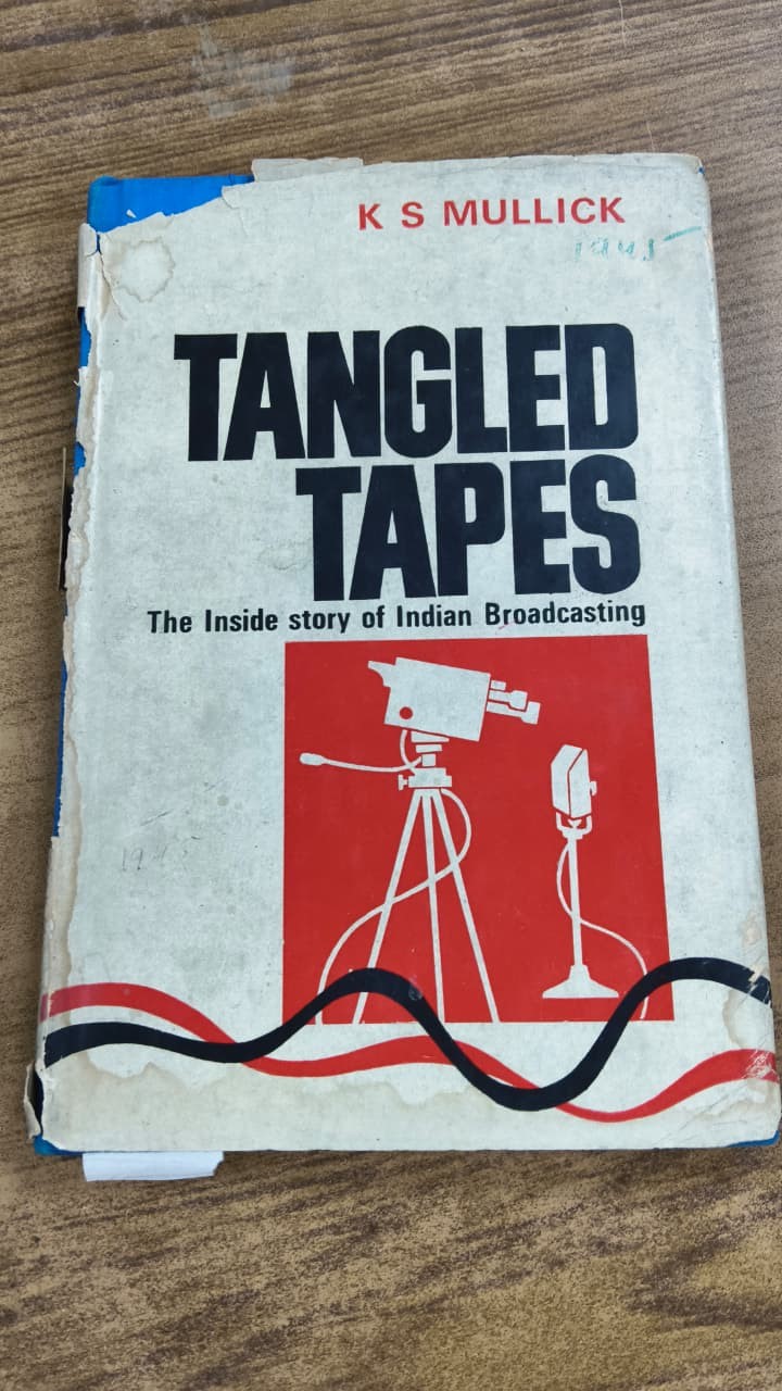 Tangled Tapes